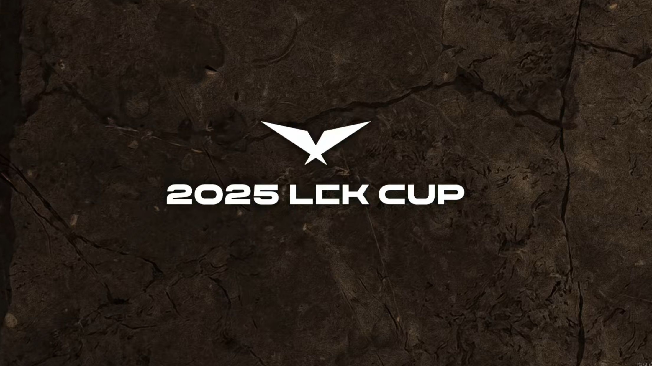 C9绝杀HLE，Clid开启传奇时刻宿敌对决半决赛，成为赛场最大亮点