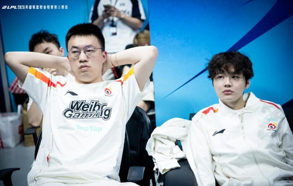 JDG血洗TES，Chovy关键团战开团秒人峡谷大战八强赛，引爆全场热议