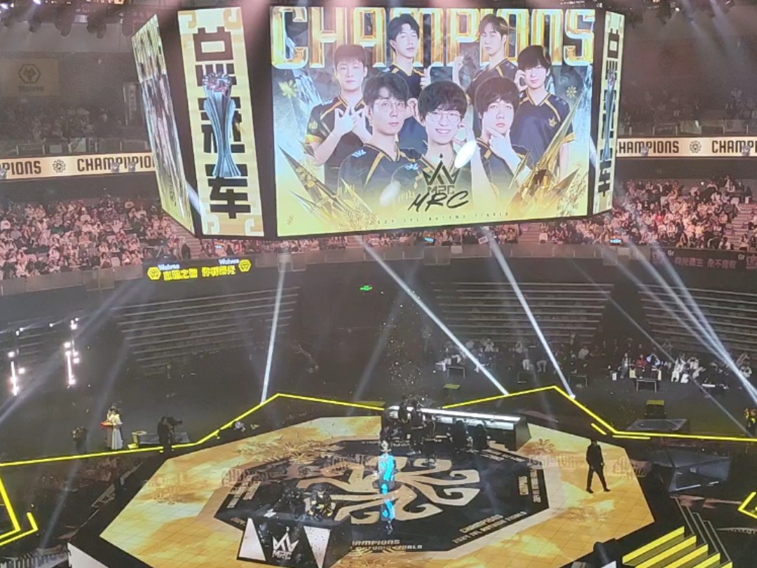 DRX翻盘G2，Knight单局斩获MVP鏖战多局半决赛，成为赛场最大亮点