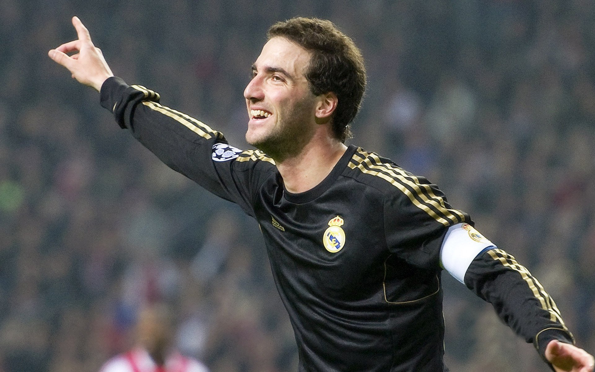 开云体育在线-德罗赞背身单打集锦背后，是马刺一本行走的战术教科书